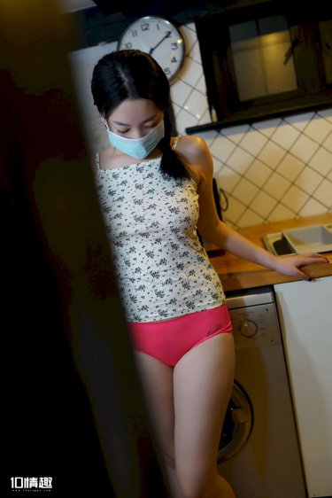 《农村歌舞团脱裤衩表演》