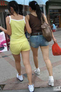 《男人猛桶女人底下30分钟》